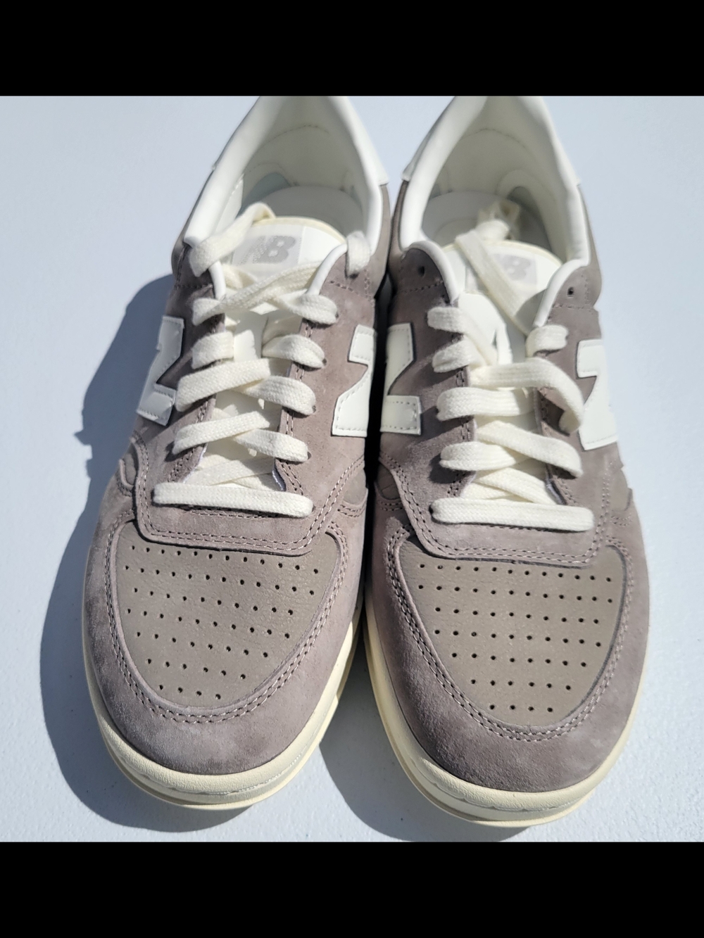 Mens Size 9 New Balance T500 sneakers in brown and white, brand new in box - Picture 8 of 16